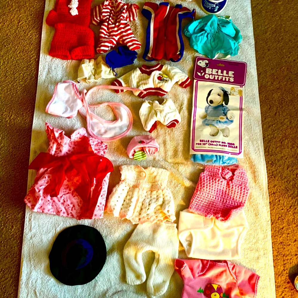 Vintage Snoopy & Belle clothes all 1 price $30.00 + S&H OBO
